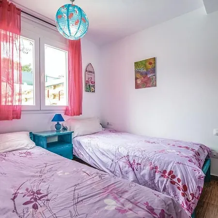Caravan 6 People 7 Kms Lloret De Mar Villa