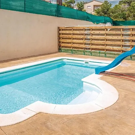 Caravan 6 People 7 Kms Lloret De Mar Villa