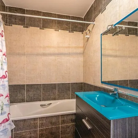Villa Caravan 6 People 7 Kms Lloret De Mar